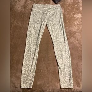 Antonio Melani, green cheetah workout leggings size Large, only worn once